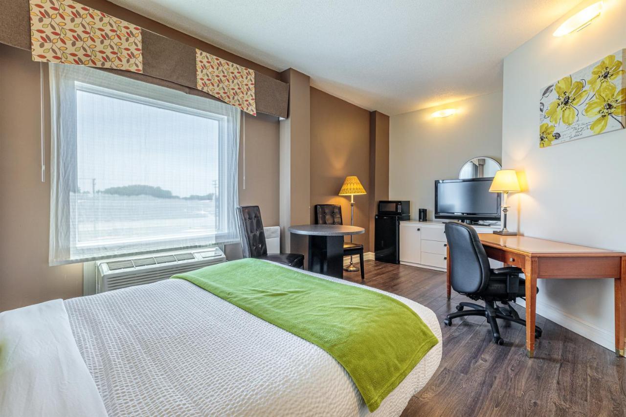 Days Inn By Wyndham Бертьервиль Экстерьер фото