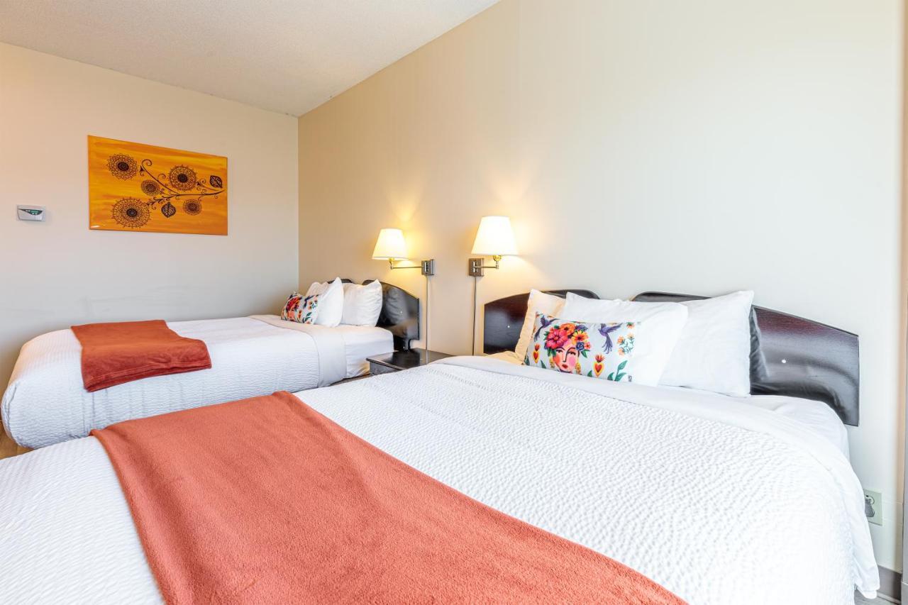 Days Inn By Wyndham Бертьервиль Экстерьер фото