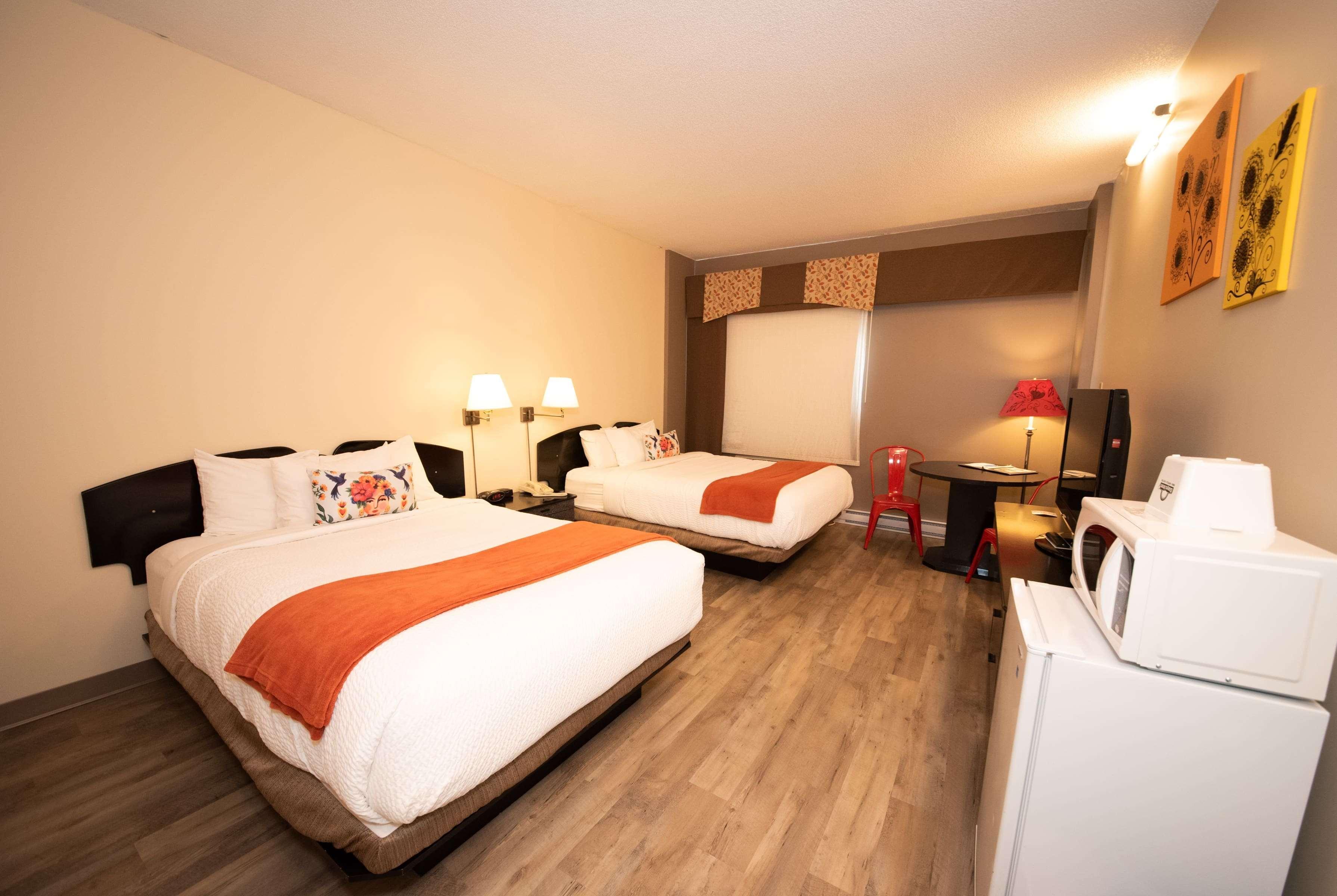 Days Inn By Wyndham Бертьервиль Экстерьер фото