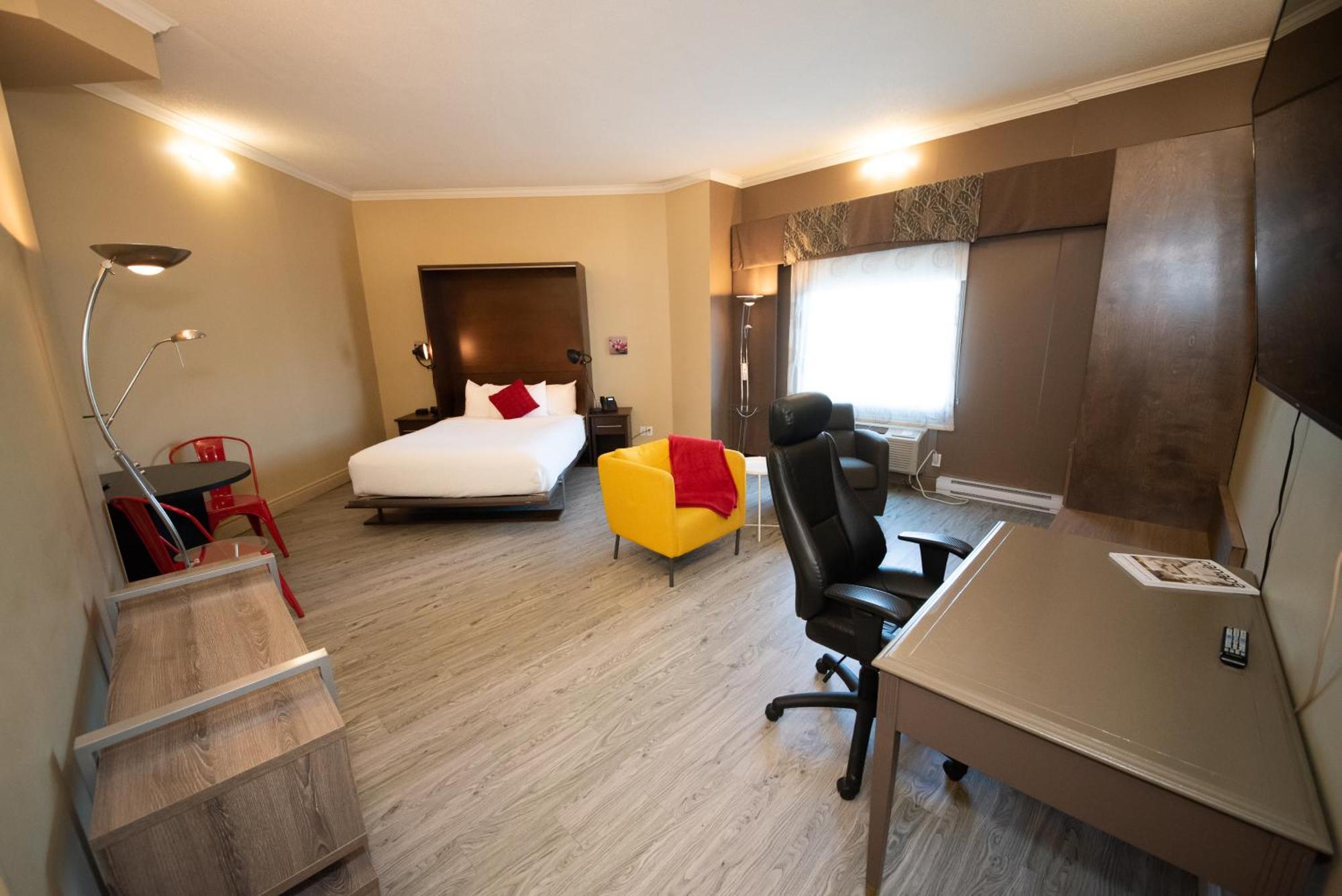 Days Inn By Wyndham Бертьервиль Экстерьер фото